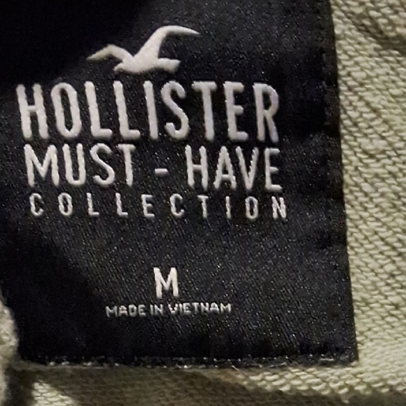 Hollister Green Crew Neck Sweater Soft Comfortable Stylish - Picture 2 of 13